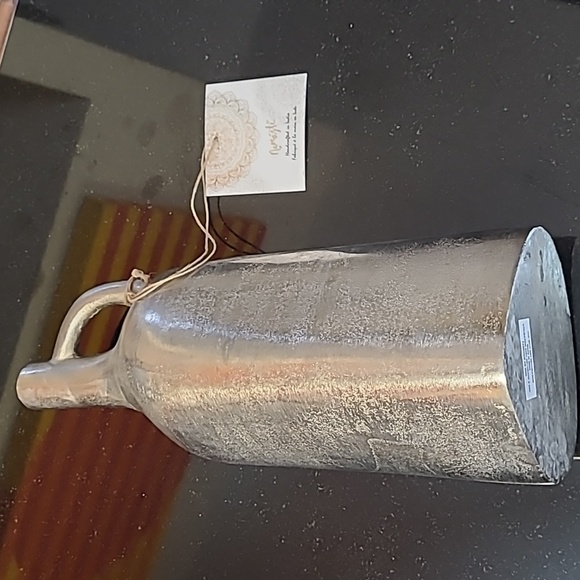 Decorative Metal Vase - Picture 8 of 11